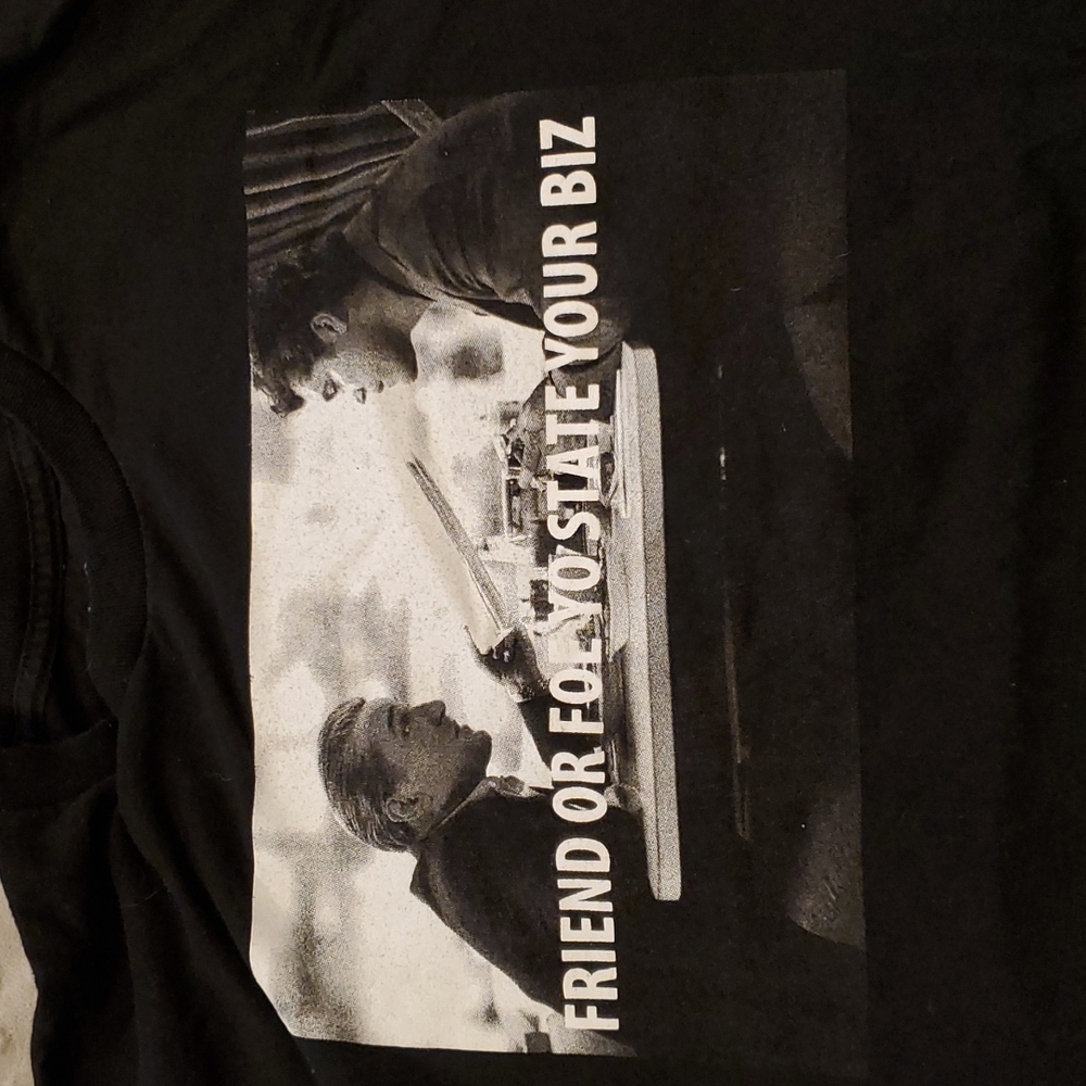 Men's size medium since 1982 tee shirt - Picture 3 of 7